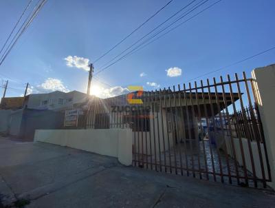 Casa para Locação, em Guarapuava, bairro Centro, 4 dormitórios, 2 banheiros, 1 vaga
